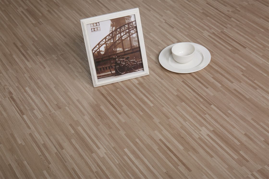 Plancos de PVC 4,0 mm 5,0 mm Auto-aderentes Plancos de vinil 3,0 mm revestimento UV
