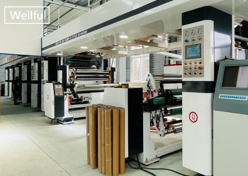 O vinil de madeira da grão imprimiu a camada para a colagem para baixo, revestimento autoadesivo do vinil